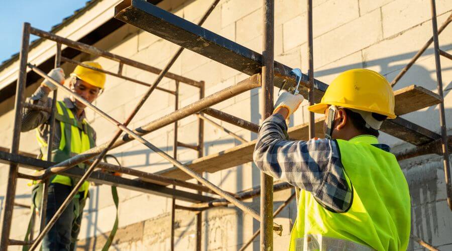 Professional gutter cleaning in Ardmore, TN
